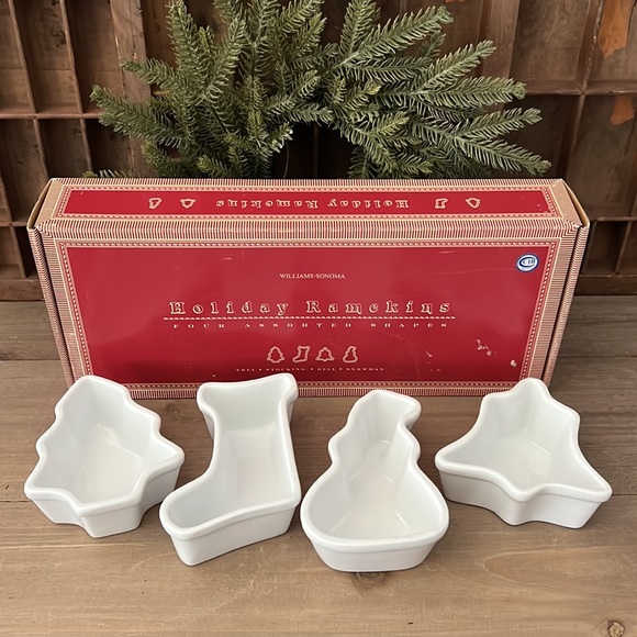 🎄Williams-Sonoma Holiday Ramekins Set-NWOT